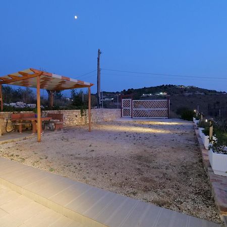 Twins Villa Sarandë Buitenkant foto