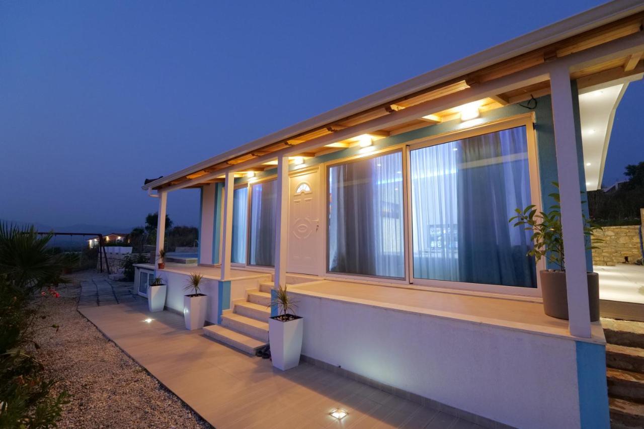 Twins Villa Sarandë Buitenkant foto