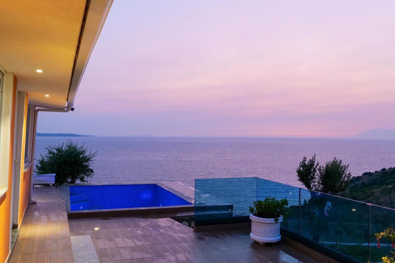 Twins Villa Sarandë Buitenkant foto