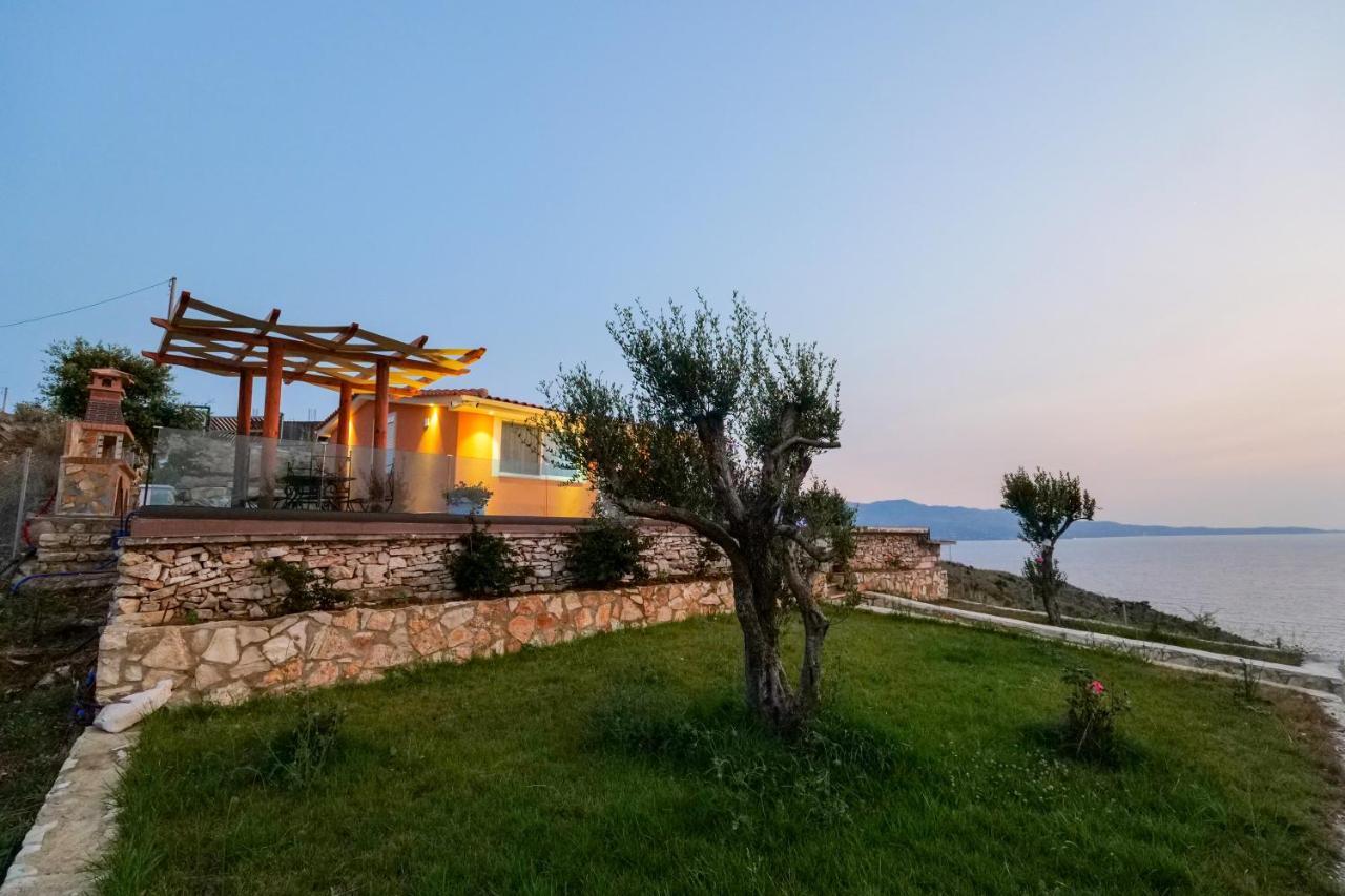Twins Villa Sarandë Buitenkant foto