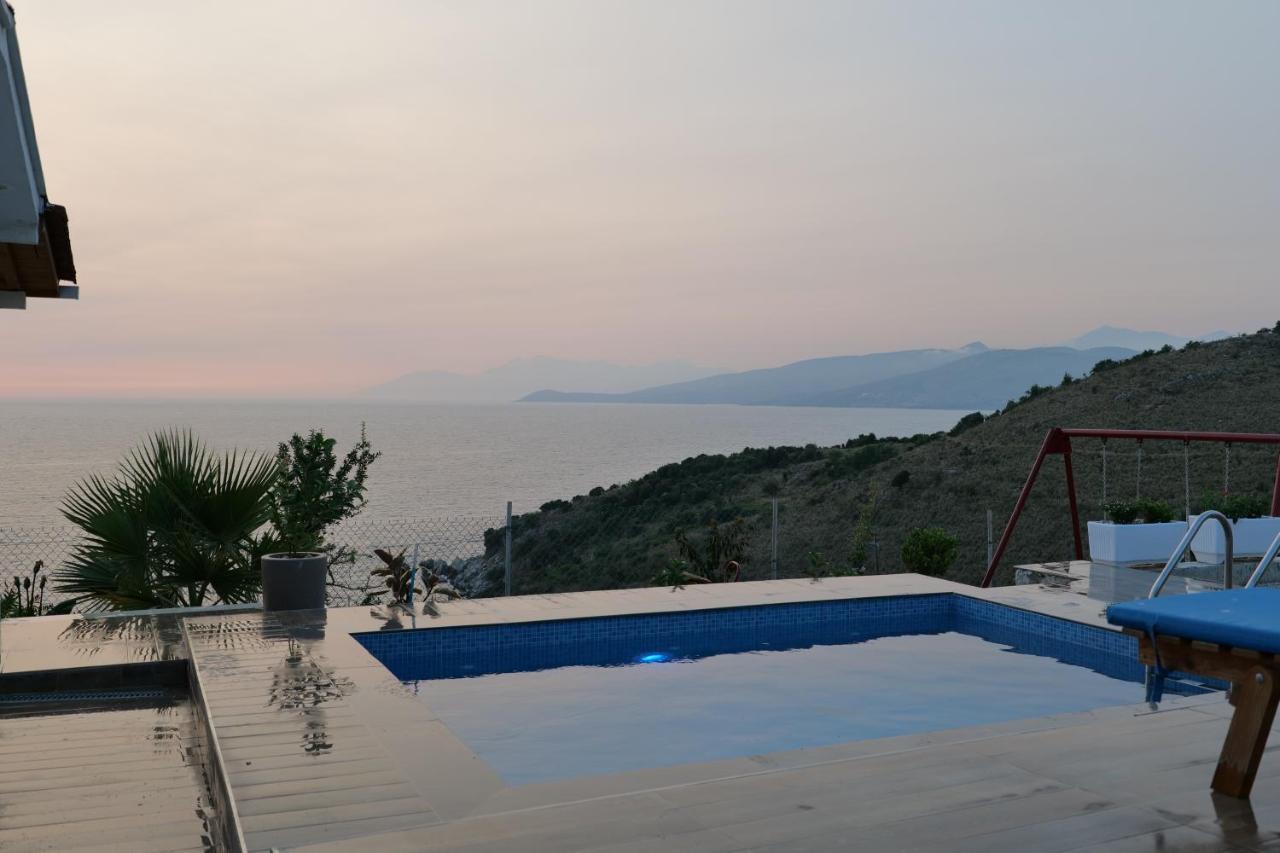 Twins Villa Sarandë Buitenkant foto