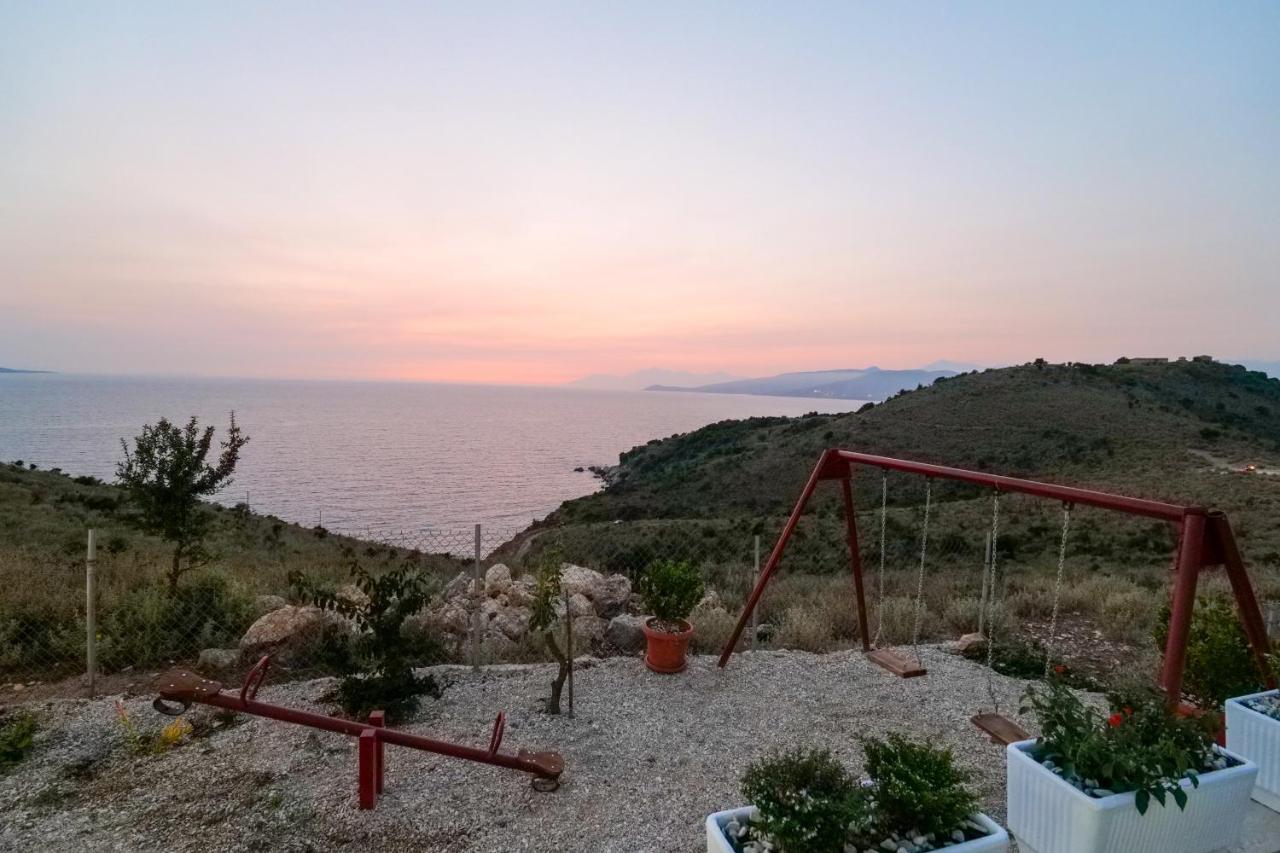 Twins Villa Sarandë Buitenkant foto