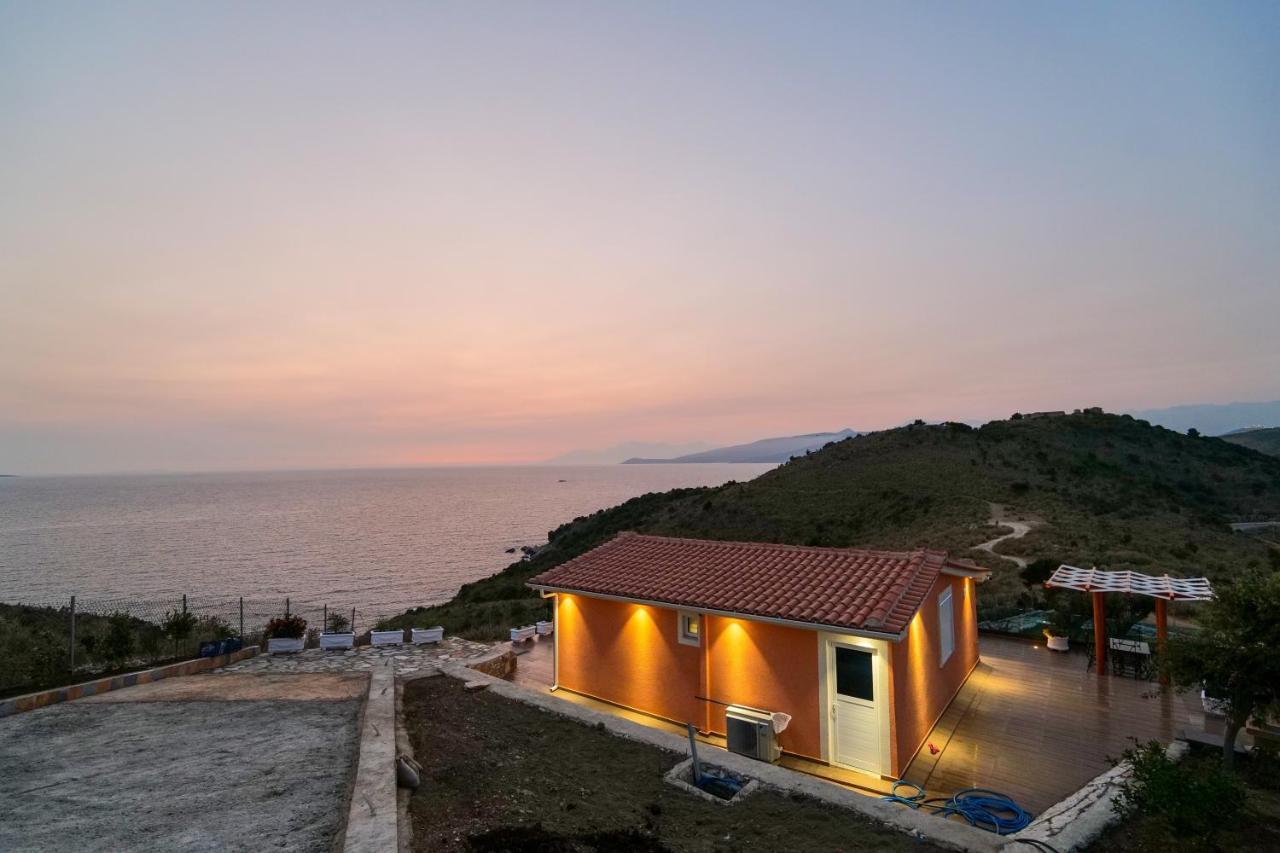 Twins Villa Sarandë Buitenkant foto