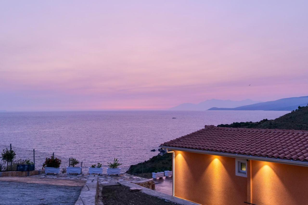 Twins Villa Sarandë Buitenkant foto
