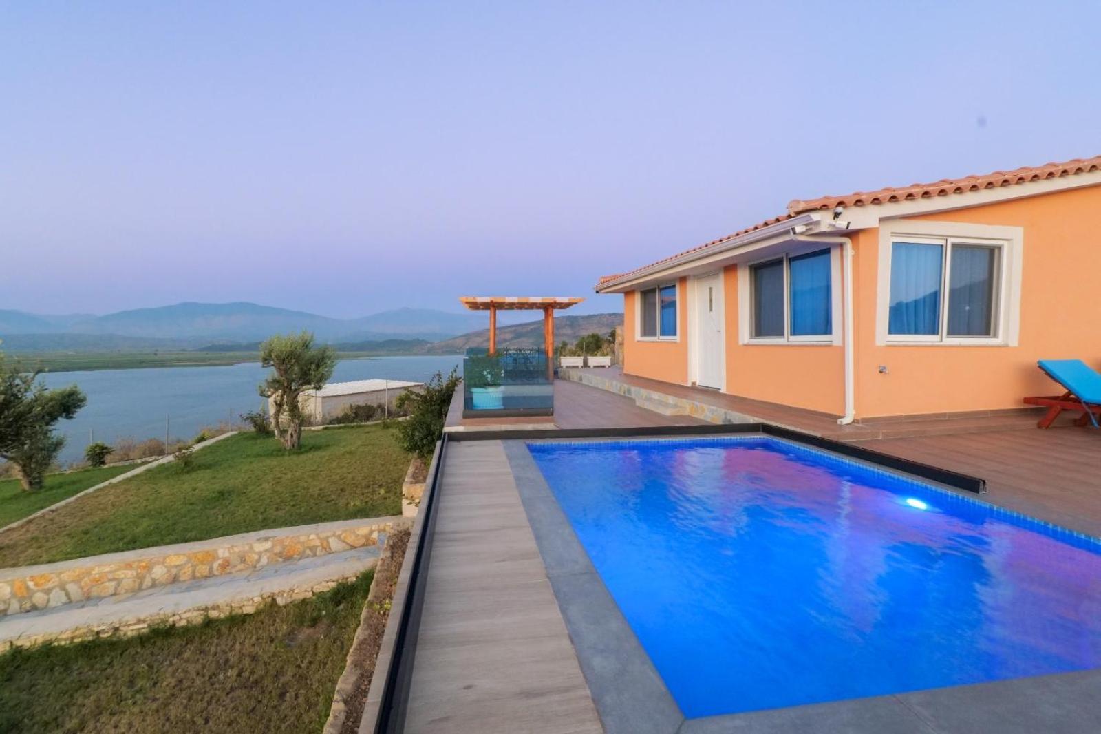 Twins Villa Sarandë Buitenkant foto