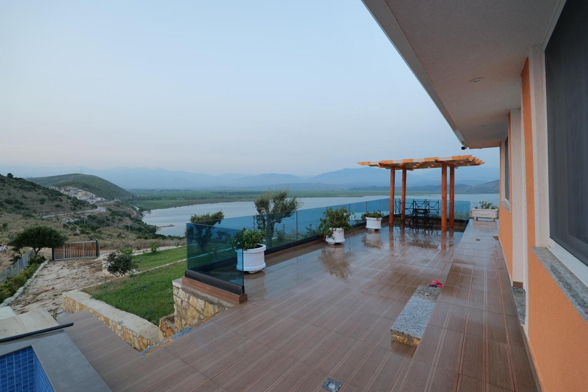 Twins Villa Sarandë Buitenkant foto