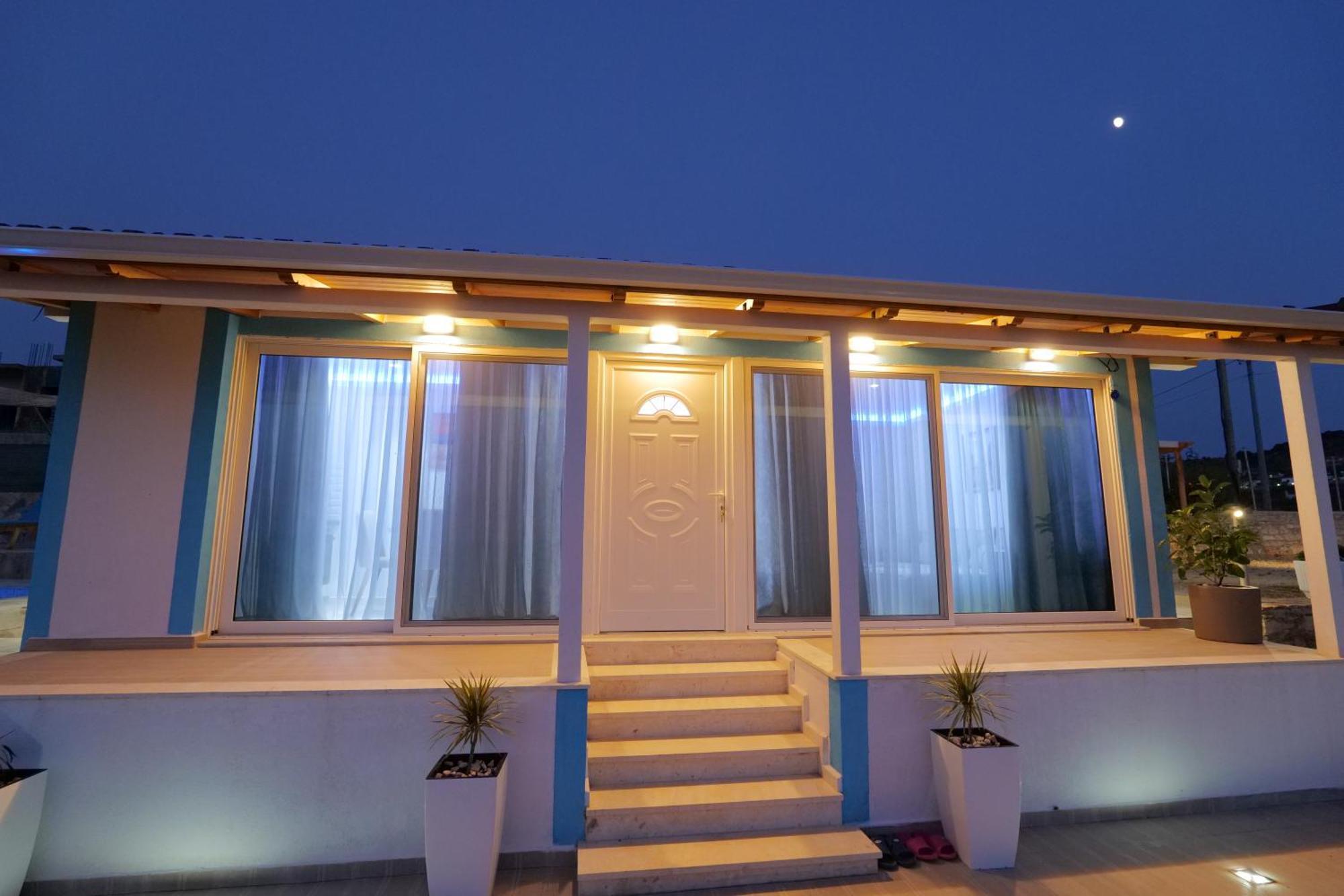 Twins Villa Sarandë Buitenkant foto